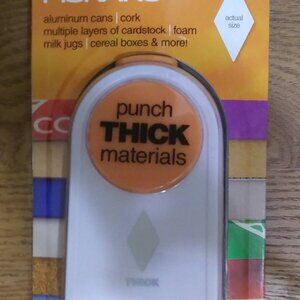 Fiskars Diamond Thick Materials Punch (1.5") 109260-1001